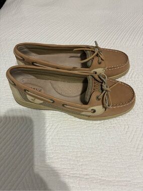 Sperry Women's Two-Tone Brown and Cream Moccasin Boat Shoes